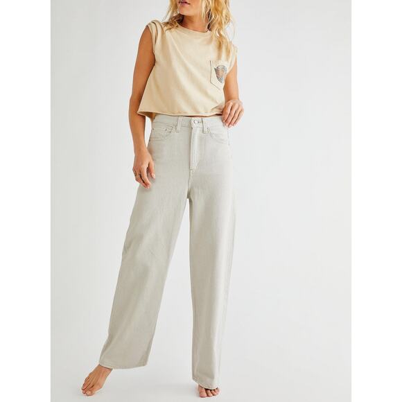 Levi's High Loose Jean in Mushroom Grey - Picture 1 of 8